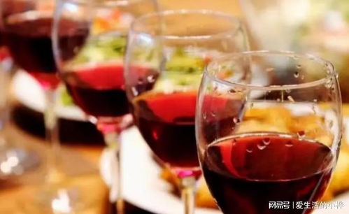 醫(yī)生提醒 痛風患者牢記“3少吃、3不喝”，對腎功能有益，尤其遠離烈酒甜味